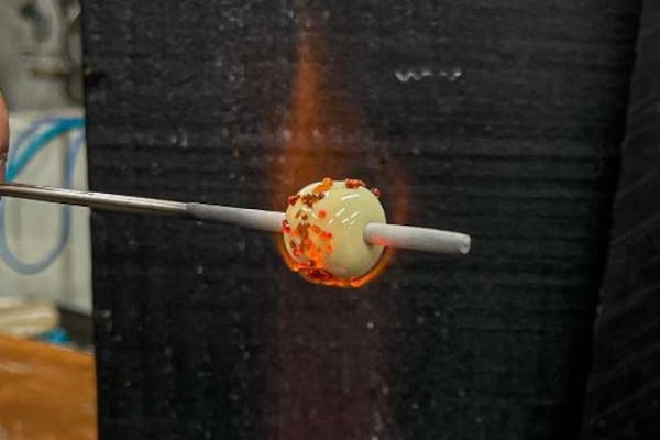 徳利とトンボ玉 徳利とトンボ玉