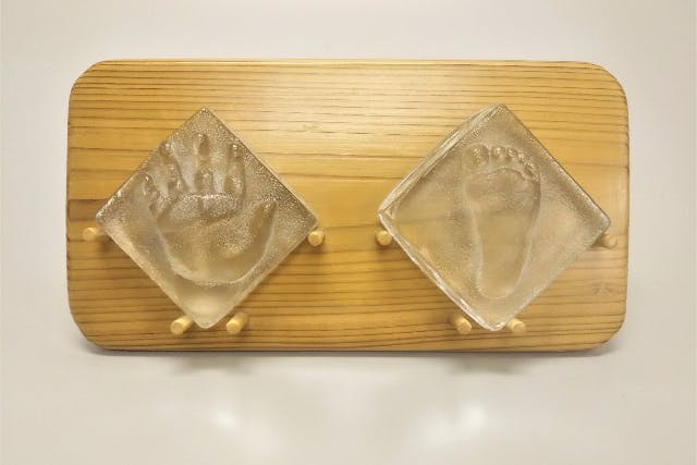 【徳島県・徳島市・赤ちゃん手形】誕生の記念を立体的なガラスで残そう！手形足型制作体験