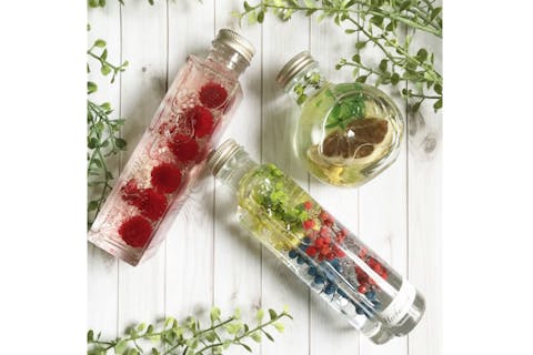 【大阪市・ハーバリウム・2本制作】たくさんの花材から選べる！オリジナルハーバリウム作り！最寄り駅より徒歩約3分