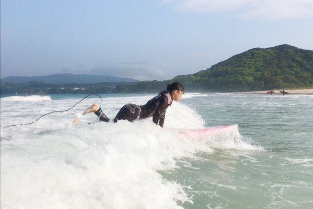【大阪発・和歌山・サーフィン体験】穏やかな海で安心！サーフィン体験