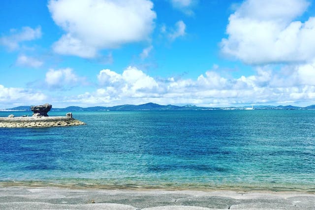 【沖縄・シーカヤック】金城湾を一望！石川ビーチでゆったりカヤック体験