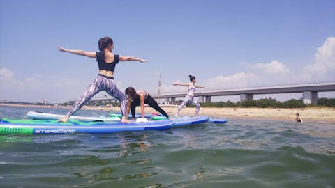 【大阪・貝塚市・SUP】公認インストラクターによるSUPヨガ&SUP体験スクール（休日限定）