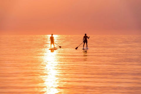 【秋田・由利本荘市・SUP】日本海をSUPで満喫しよう！澄んだ空気でリフレッシュ☆最高のサンセットを海から見よう＜3歳から参加OK＞