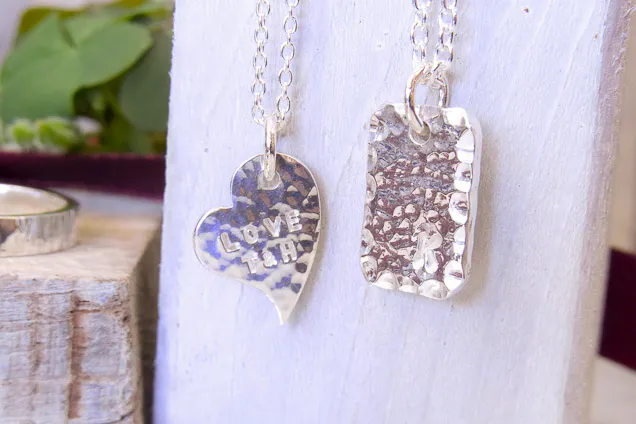 名古屋 栄駅から徒歩5分 アクセサリー手作り体験 1分 リングorペンダント 材料費込み アソビュー