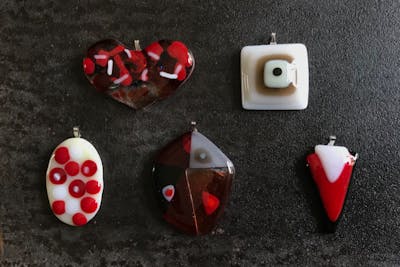 京都・西陣・ガラス細工】フュージングガラスのアクセサリー（リングと