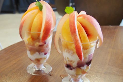 【山梨・パフェ作り体験】フルーツ王国山梨の果物をたっぷり使ってパフェ作り体験！