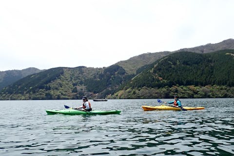 【箱根・芦ノ湖・カヤック】広大な湖でゆったり。芦ノ湖カヤックツーリング