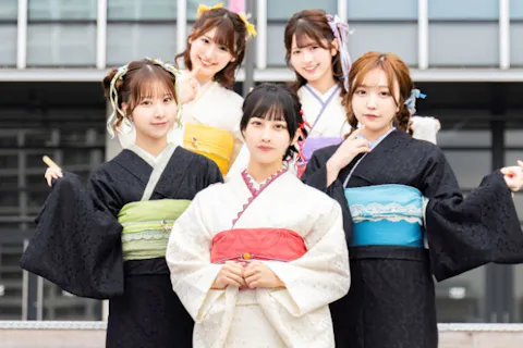【京都・学割】女性限定！★浴衣学割プラン★VASARA浴衣でお得に夏の思い出を作りませんか？ヘアセット&髪飾り付きで可愛く変身♪