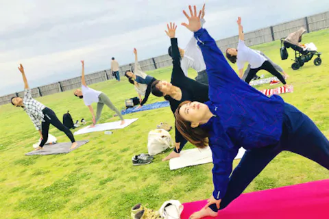 【リフレッシュスクール】神奈川・鵠沼海岸（サーフィン&ビーチヨガ）