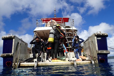 【沖縄・慶良間・ファンダイビング】慶良間ボートファンダイビング（1日・2～3ダイブ）