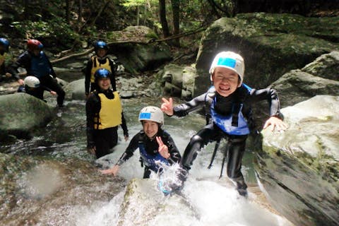 【徳島・シャワークライミング】祖谷渓シャワークライミング・ファミリーコース（小学生参加可）