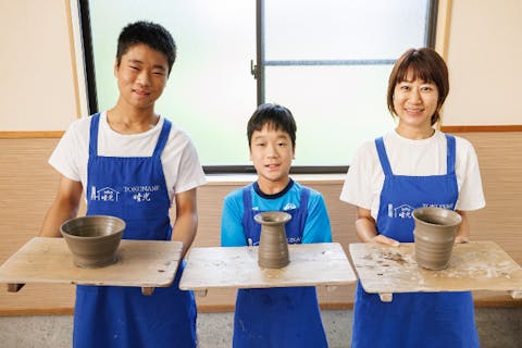 【愛知・常滑・陶芸教室】電動ろくろ40分おためしプラン！50種類以上からお好きな色が選べる（焼成費・加工費全て込み！）