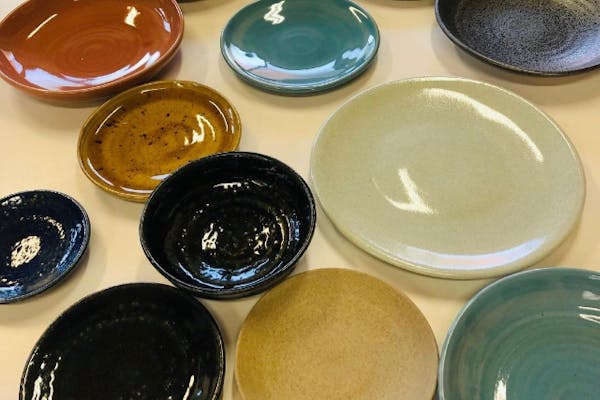 愛知・常滑・陶芸教室】電動ろくろ40分おためしプラン！35種類以上から