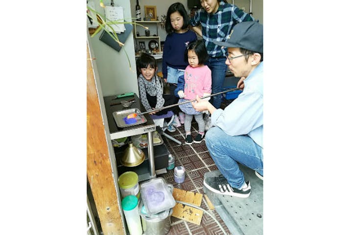 神奈川 横浜 吹きガラス 夏休みの自由研究にオススメ 吹きガラス体験 アソビュー