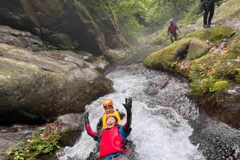 【栃木・日光・キャニオニング】世界遺産のある日光国立公園で本格キャニオニング体験