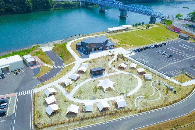 リバーポートパーク美濃加茂:【岐阜・木曽川・ラフティング】ファミリーの休日にぴったり！美しい峡谷と激流が同時に楽しめる木曽川アドベンチャー（小学生OK・写真付き）