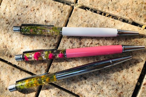 【東京・中目黒・ハーバリウム】きれいなお花を閉じ込めよう！大人気のハーバリウムボールペン制作プラン