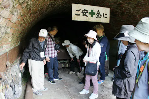 【山口・美祢市・ガイドツアー】(120分)日本では珍しい"無煙炭"〖大嶺炭田〗の炭鉱跡へ！秋吉台から車で30分★祝2026年ユネスコ世界ジオパーク認定★Mine秋吉台ジオパーク・荒川水平坑