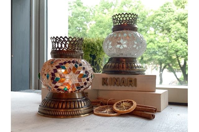 名古屋・栄・ガラス細工】オリエンタルな輝きを放つキャンドルホルダー