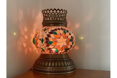 名古屋・栄・ガラス細工】オリエンタルな輝きを放つキャンドルホルダー