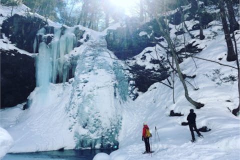 【栃木・赤川源流・スノートレッキング】自然の神秘「氷瀑」を訪れる！スノーシューツアー
