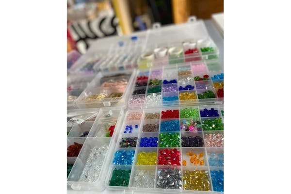 北海道・帯広・ガラス細工】キラキラ！サンキャッチャー作り｜アソビュー！