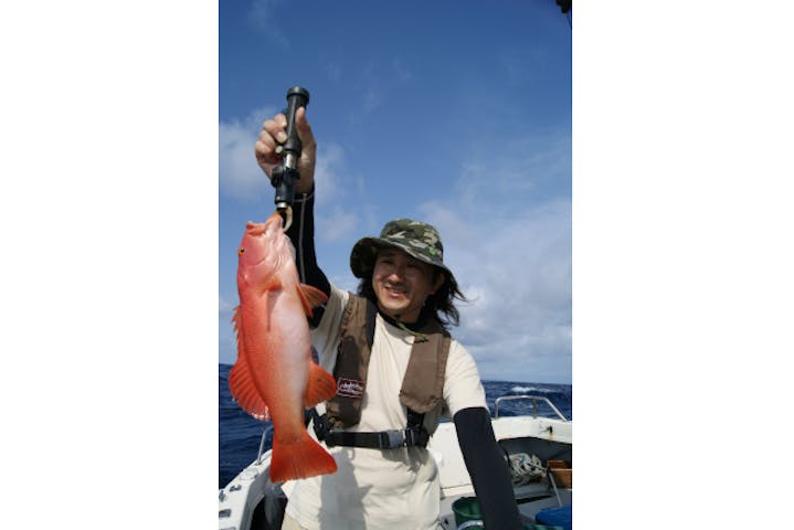 沖縄 糸満 海釣り 沖縄の最高級魚を狙おう 手ぶらで大物釣り体験2時間 アソビュー