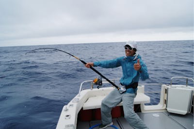 沖縄 海釣り 巨大カジキに挑む ブルーマーリントローリング アソビュー