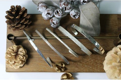 【渋谷・宮益坂・1時間で手作りブレスレット】 鎚目模様のシンプルな真鍮・シルバーバングルを制作　渋谷駅から徒歩6分