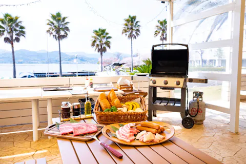 【静岡・浜名湖・手ぶらBBQ】湖畔沿いのリゾート地で豪快厚切りステーキのバーベキューを楽しもう！