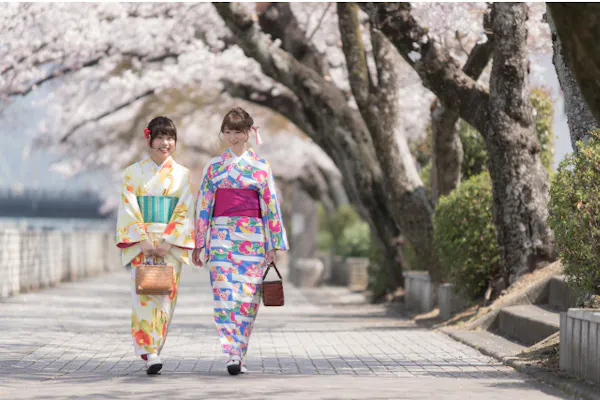 愛知 犬山 着物レンタル Snsでも話題 着物で犬山城下町を散策できるプラン アソビュー