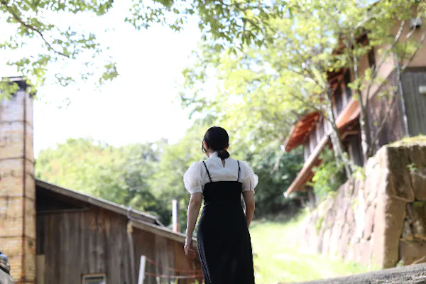 岡山・備前・手びねり】手回しろくろで作る備前焼・手びねり体験「小窯