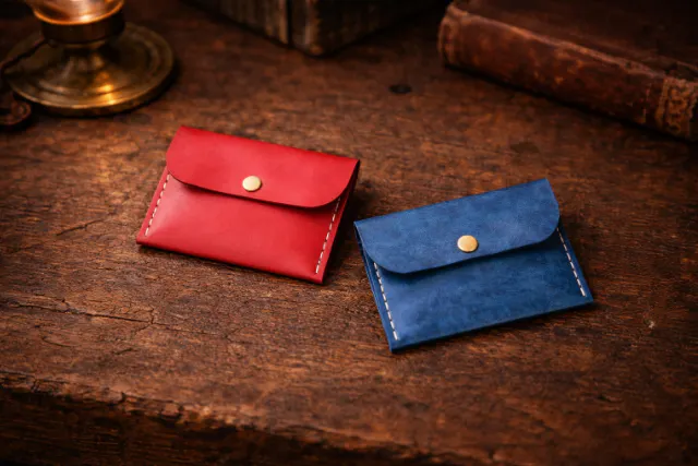 【茅ヶ崎・レザークラフト・パスケース】変化が楽しめるイタリアンレザーでパスケース作り