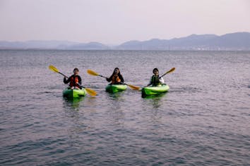 滋賀・大津・カヤック】水上をスイスイ漕ぎ進もう！琵琶湖でカヤック