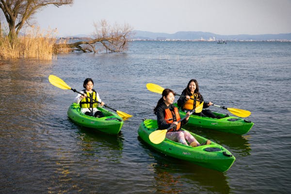 滋賀・大津・カヤック】水上をスイスイ漕ぎ進もう！琵琶湖でカヤック