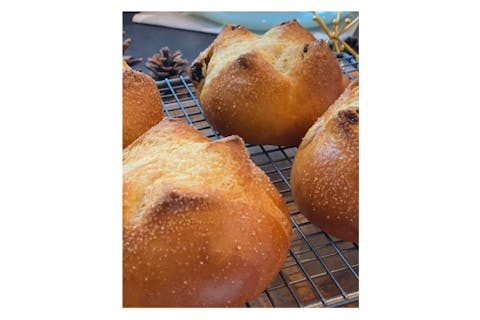 【江ノ島駅徒歩3分・パン教室】観光にもおすすめ。80分で作ろう！ひと味ちがった レーズンパン。デザート付きアソビュー限定プラン