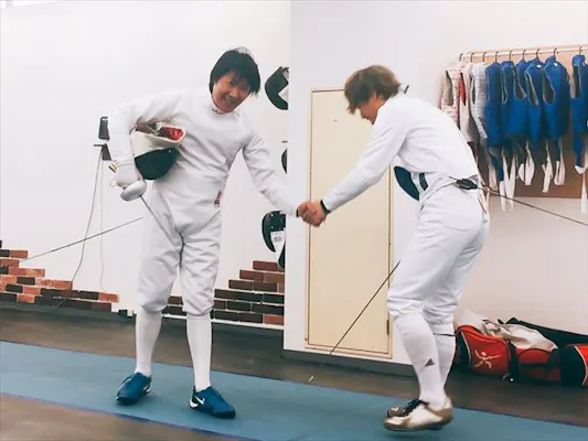 東京 両国 フェンシング 初心者大歓迎 小学生も女性も気軽に楽しめるフェンシング体験 アソビュー