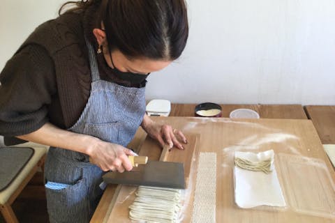 【埼玉・春日部・そば打ち体験】お持ち帰りもOK！国産粉を使った二八蕎麦手打ち体験