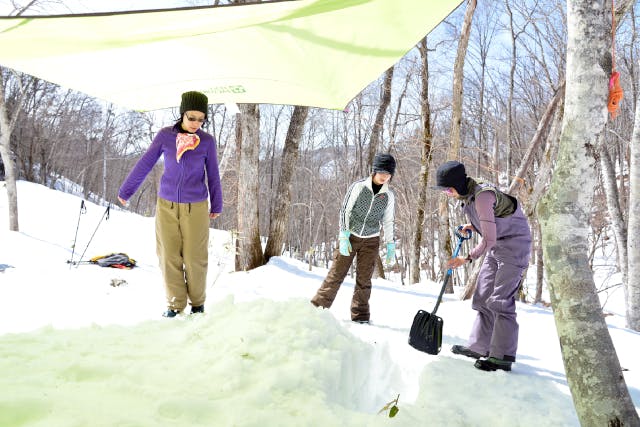 twin tree（ツインツリー） (高山市・丹生川・奥飛騨 スノーシュー・スノートレッキング)の「【岐阜・高山・スノーシュー】冬を満喫！雪上たき火とスノーシュートレッキング体験」の画像