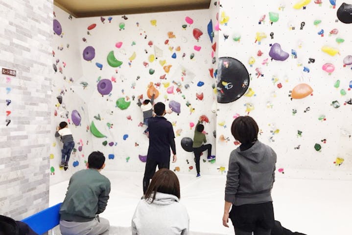 愛知 名古屋 ボルダリング 初めてでも安心 未経験向けボルダリング体験プラン アソビュー 愛知 名古屋 ボルダリング 初めてでも安心 未経験向けボルダリング体験プラン アソビュー