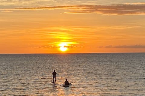 沖縄・中部】SUPサンセットツアー・東シナ海の夕陽を満喫・プチ