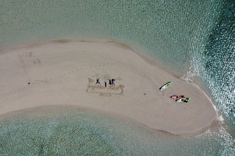 【沖縄・宮古島・カヤック】カヤックで行く絶景！！幻の島（ユニの浜）上陸ツアー　ユニの浜ガイド歴10年※ドローン、GoProデータ無料