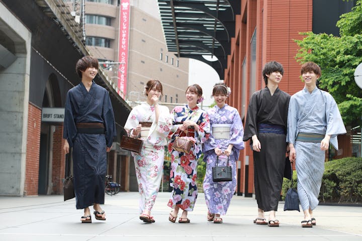 東京 浅草 浴衣レンタル 浅草駅徒歩秒 ヘアセット付き 花火大会や夏祭りにも 浴衣一式レンタル 着付けプラン アソビュー