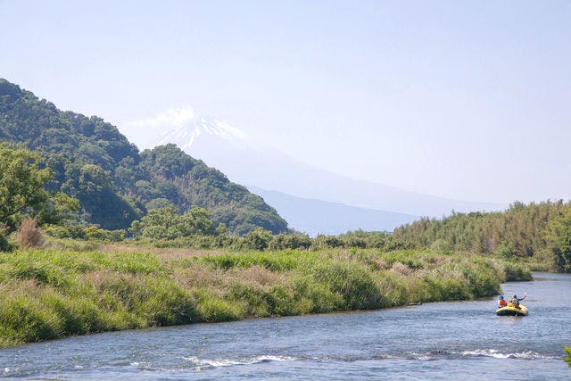 【静岡・田方郡・ラフティング】富士山を見ながらのんびり川下り！狩野川ラフトツアー