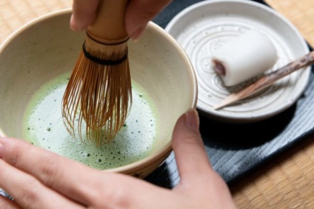 【奈良・斑鳩・茶道教室】歴史ある茶室で憧れの茶道体験
