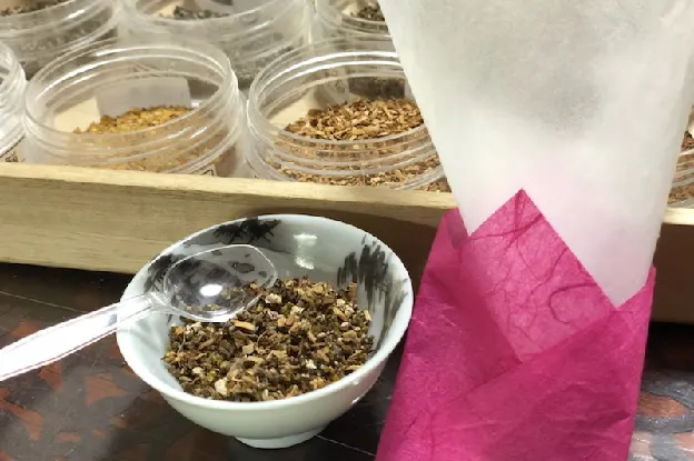 【京都・東山・お香】調香・匂い袋コース！京都のおみやげをつくろう（選べる10種類）