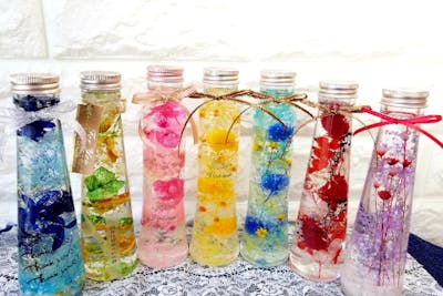 静岡・伊東・ハーバリウム】花と香りに癒されて＜人気のアロマワックス