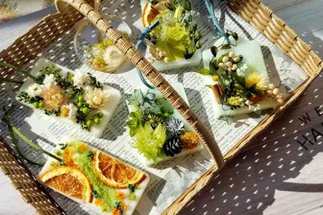 静岡・伊東・ハーバリウム】花と香りに癒されて＜人気のアロマワックス