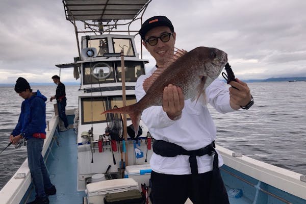 鹿児島県・鹿児島市・船釣り】初心者＆お子さま歓迎！桜島を望む錦江湾