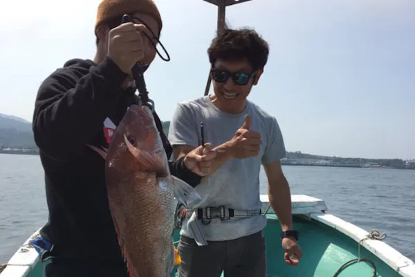鹿児島県・鹿児島市・船釣り】大漁を狙おう！湾口でチャレンジ船釣り